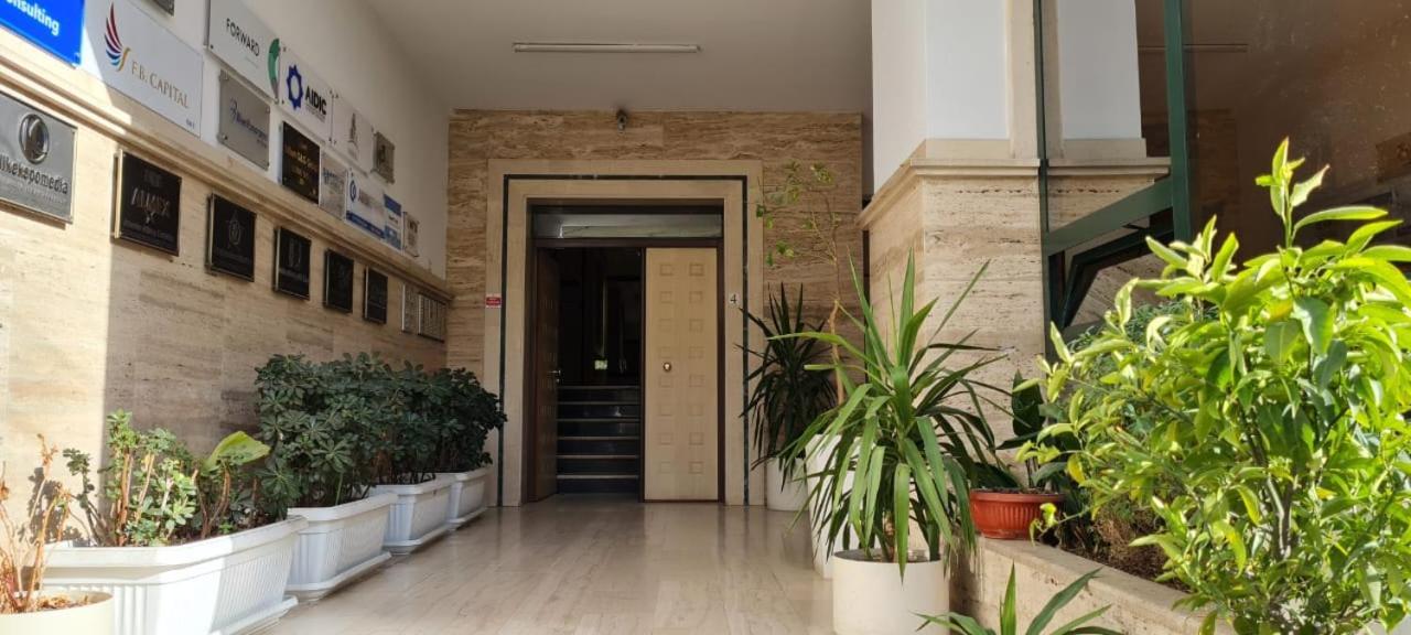 Amo Tower Apartment
