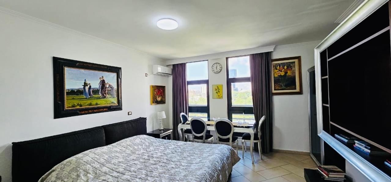 Amo Tower Center Apartamento *